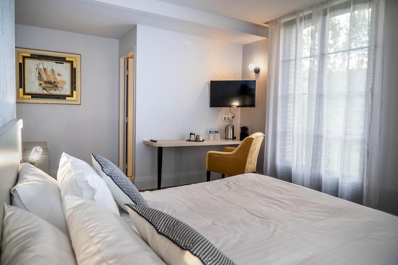 Les Jardins De Josephine - Le Manoir Hotel Évreux Eksteriør billede